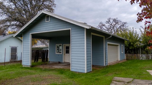 1271 Mistletoe Lane, Redding, CA 96002