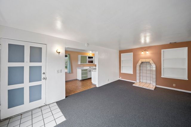 1271 Mistletoe Lane, Redding, CA 96002