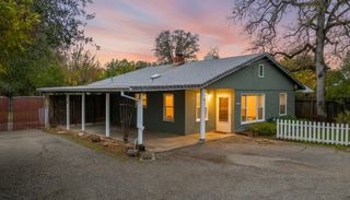 1271 Mistletoe Lane, Redding, CA 96002