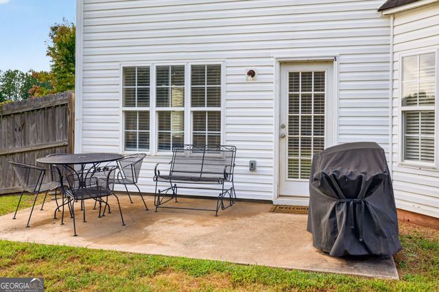 909 Milton Circle, Loganville, GA 30052