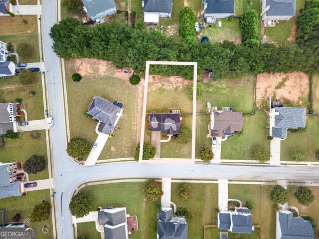 909 Milton Circle, Loganville, GA 30052