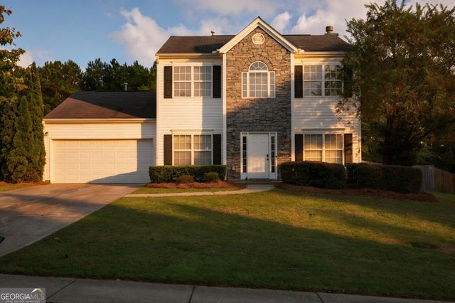 909 Milton Circle, Loganville, GA 30052