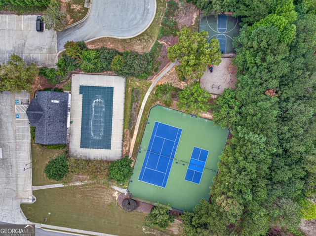 909 Milton Circle, Loganville, GA 30052