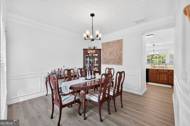 909 Milton Circle, Loganville, GA 30052