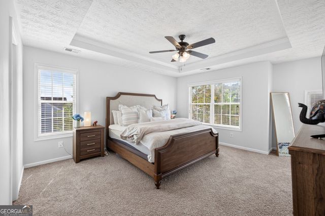 909 Milton Circle, Loganville, GA 30052