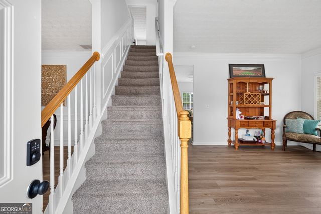 909 Milton Circle, Loganville, GA 30052