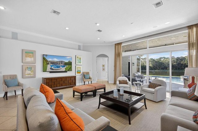 274 Porto Vecchio Way, Palm Beach Gardens, FL 33418