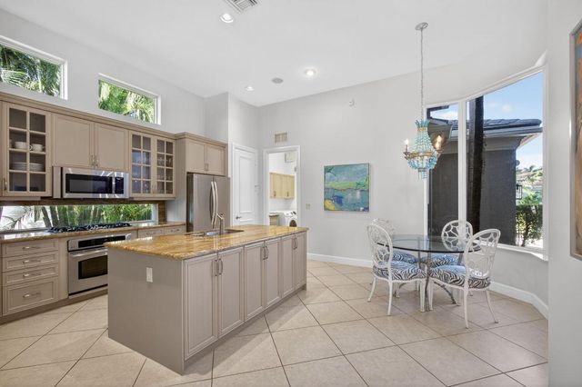 274 Porto Vecchio Way, Palm Beach Gardens, FL 33418