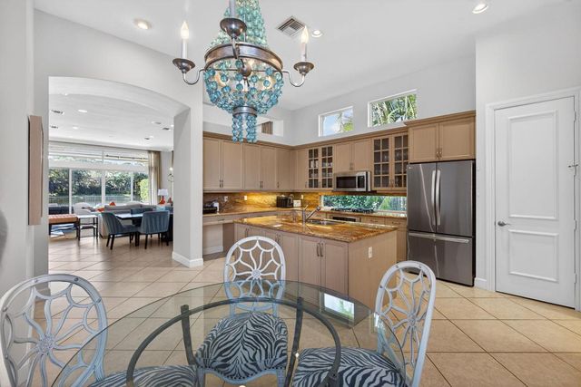 274 Porto Vecchio Way, Palm Beach Gardens, FL 33418