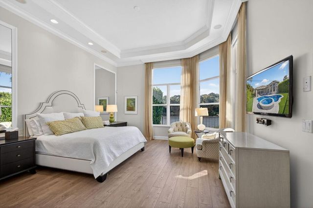 274 Porto Vecchio Way, Palm Beach Gardens, FL 33418