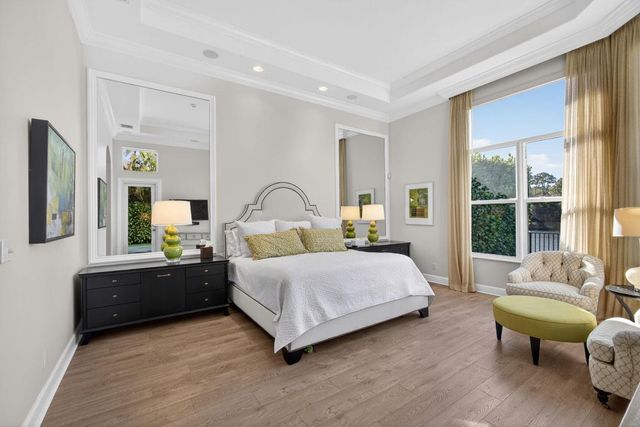 274 Porto Vecchio Way, Palm Beach Gardens, FL 33418