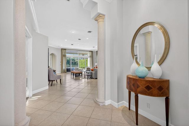 274 Porto Vecchio Way, Palm Beach Gardens, FL 33418