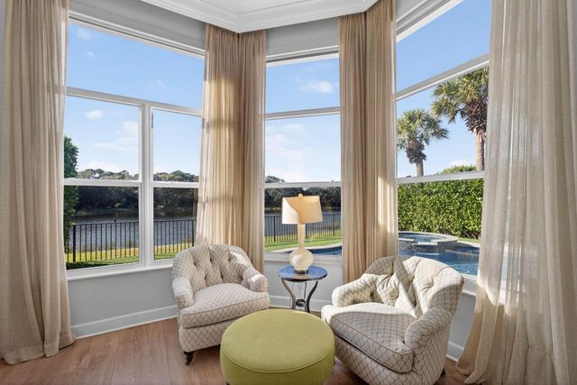 274 Porto Vecchio Way, Palm Beach Gardens, FL 33418