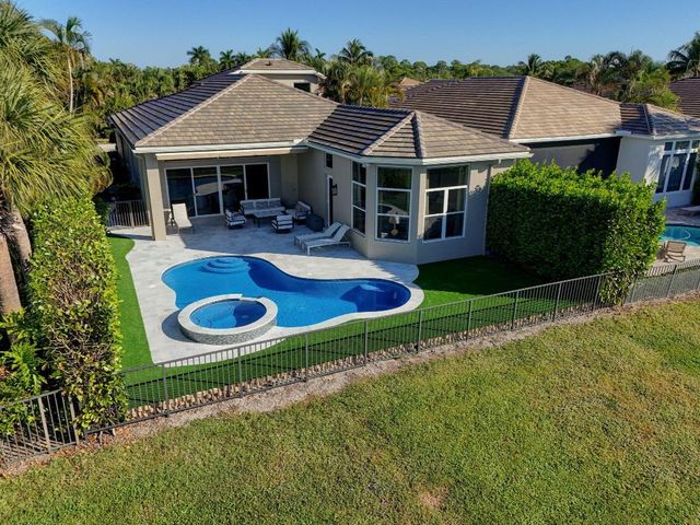 274 Porto Vecchio Way, Palm Beach Gardens, FL 33418
