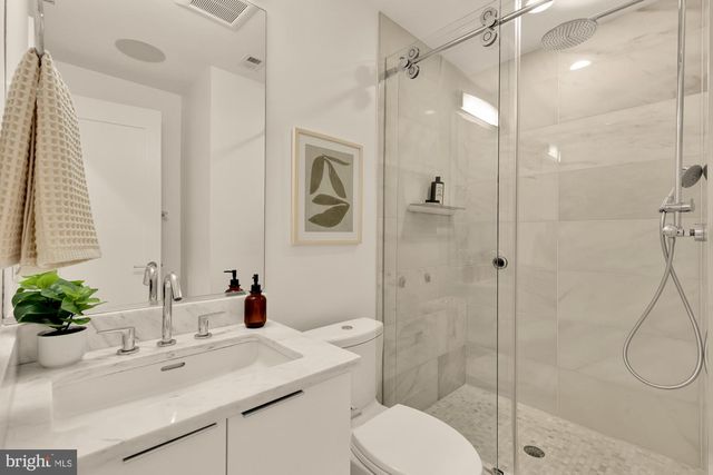 944 WESTMINSTER ST NW, Washington, DC 20001