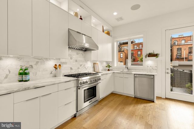 944 WESTMINSTER ST NW, Washington, DC 20001