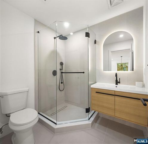 181 West Street, Closter, NJ 07624