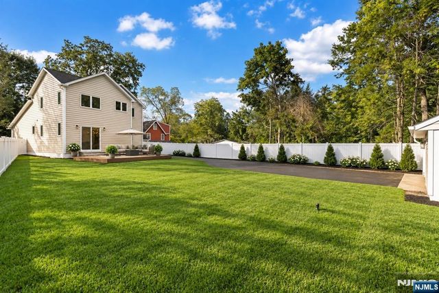 181 West Street, Closter, NJ 07624