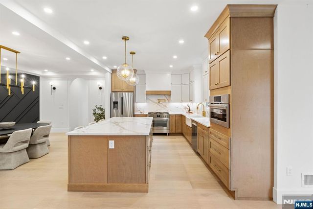 181 West Street, Closter, NJ 07624