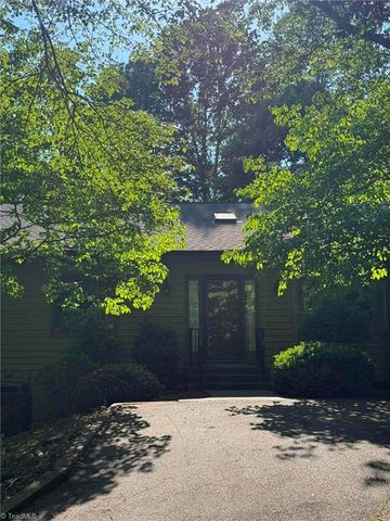 2 Hunting Country Trail, Tryon, NC 28782