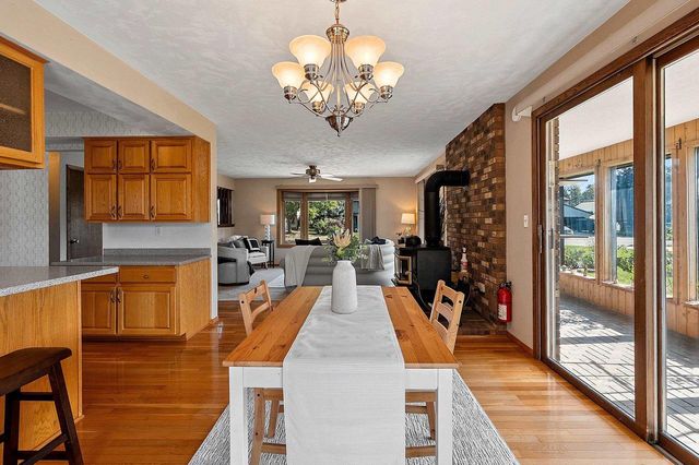 1811 N WHITNEY DRIVE, Appleton, WI 54914