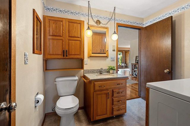 1811 N WHITNEY DRIVE, Appleton, WI 54914