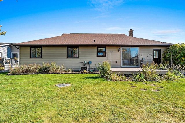 1811 N WHITNEY DRIVE, Appleton, WI 54914