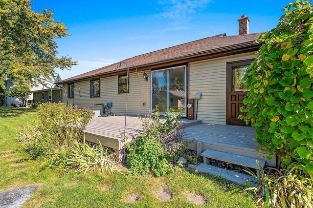 1811 N WHITNEY DRIVE, Appleton, WI 54914