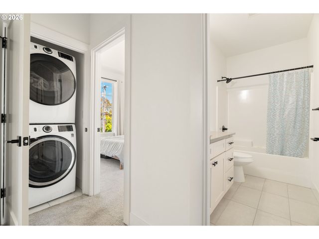 5720 Se DUKE St, Portland, OR 97206