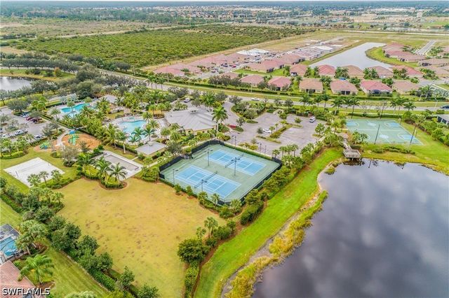 2022 Fairmont LN, Naples, FL 34120