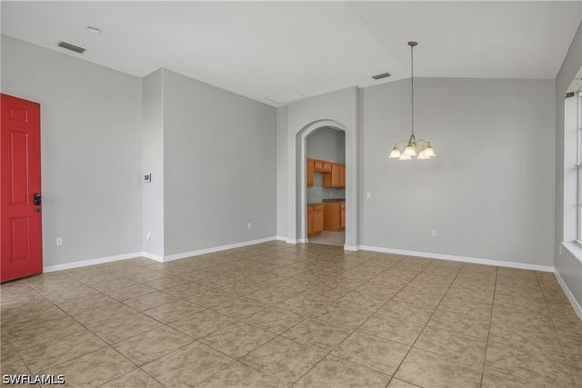 2022 Fairmont LN, Naples, FL 34120