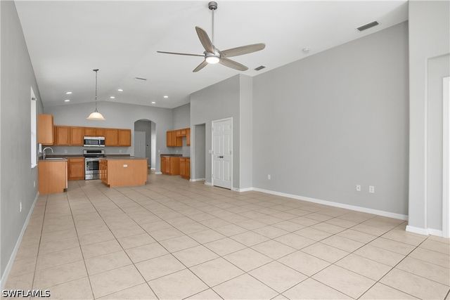 2022 Fairmont LN, Naples, FL 34120