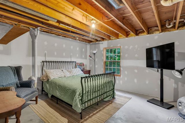 1338 Gainsborough Court, Lake Sherwood, MO 63357
