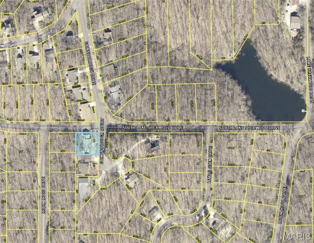 1338 Gainsborough Court, Lake Sherwood, MO 63357