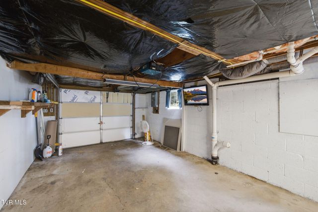 1408 Cherokee Road, Johnson City, TN 37604