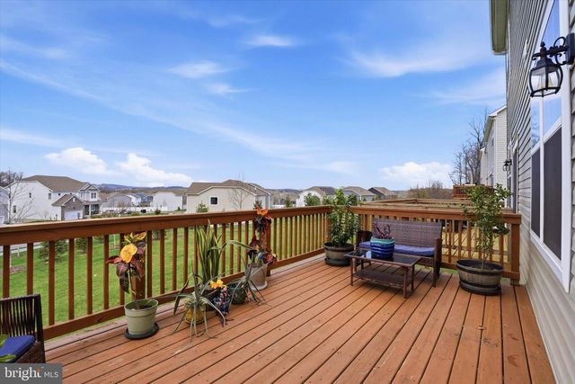 327 DAWSON PL, Downingtown, PA 19335