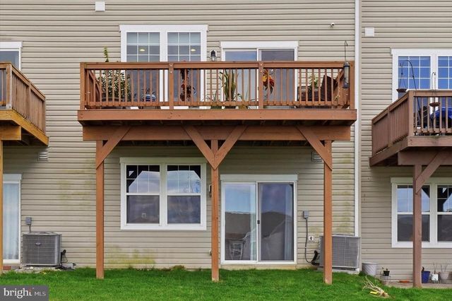 327 DAWSON PL, Downingtown, PA 19335