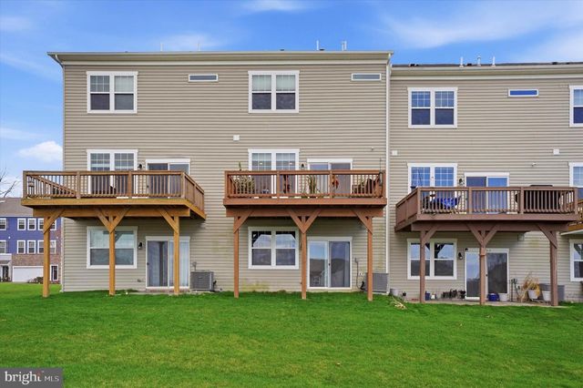 327 DAWSON PL, Downingtown, PA 19335