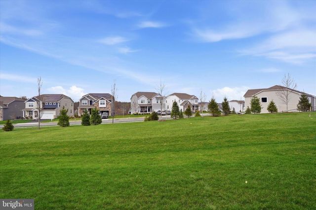 327 DAWSON PL, Downingtown, PA 19335