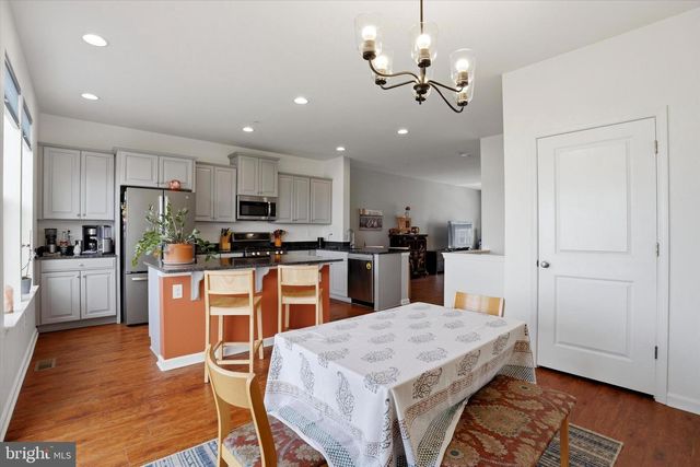 327 DAWSON PL, Downingtown, PA 19335