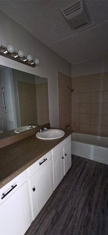 6432 Summit Ridge Drive, Watauga, TX 76148