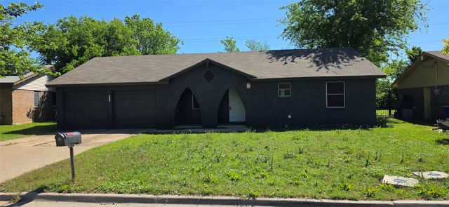 6432 Summit Ridge Drive, Watauga, TX 76148