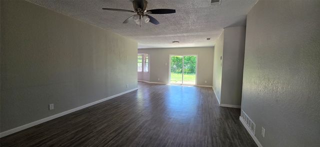 6432 Summit Ridge Drive, Watauga, TX 76148