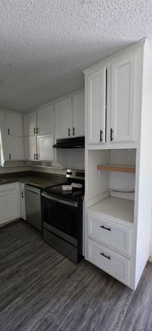 6432 Summit Ridge Drive, Watauga, TX 76148