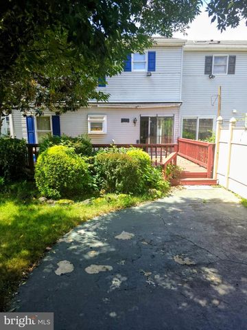 1036 HAZELWOOD DR, Philadelphia, PA 19150