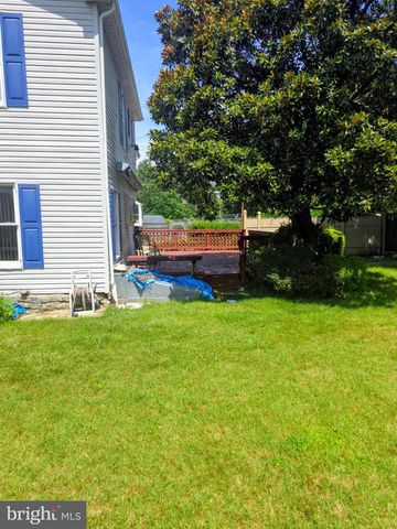 1036 HAZELWOOD DR, Philadelphia, PA 19150