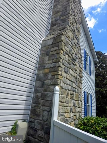 1036 HAZELWOOD DR, Philadelphia, PA 19150