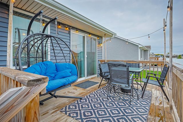 1225 Cedar Street, Waukee, IA 50263