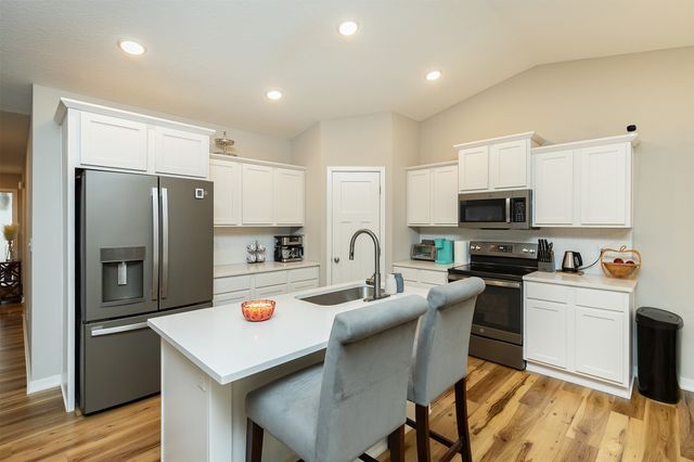 1225 Cedar Street, Waukee, IA 50263