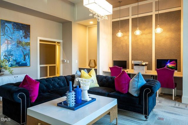 600 Carraway Crossing S1, Chapel Hill, NC 27516